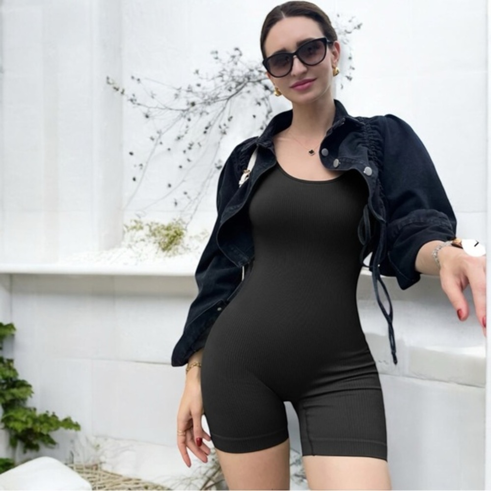 OQQ Size M Square Neck Athletic Romper Black Ribbed Sporty Closet Staple Basic